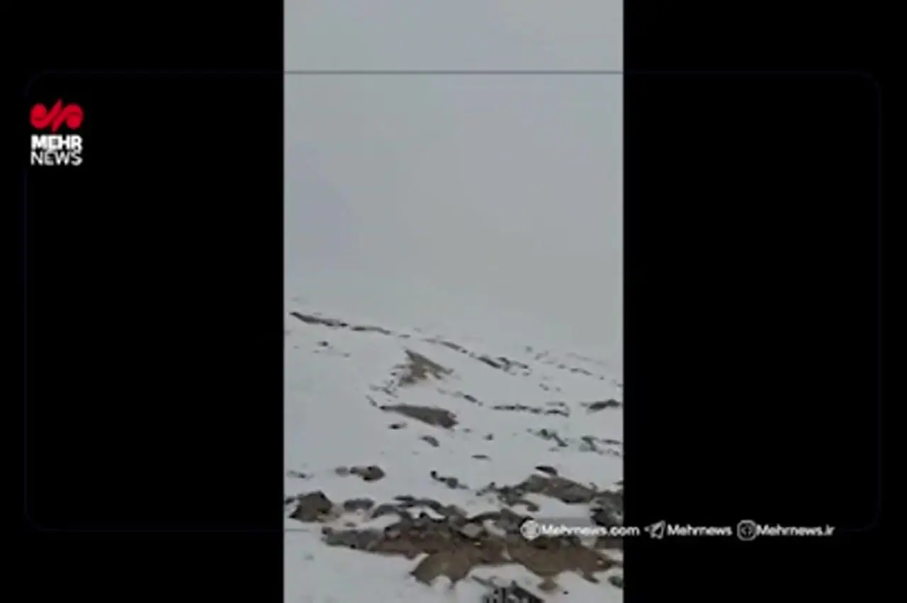 برف تابستانی در قله دماوند