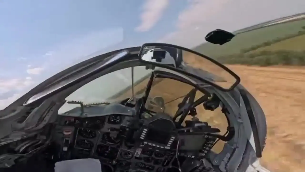 ثانیه‌های نفس‌گیر فرار جنگنده میگ ۲۹ از چنگال موشک پیشرفته یی که تاکنون ندیده‌اید